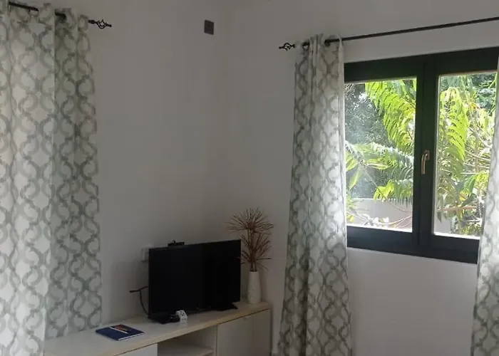 Self-catering 3 * Port Glaud